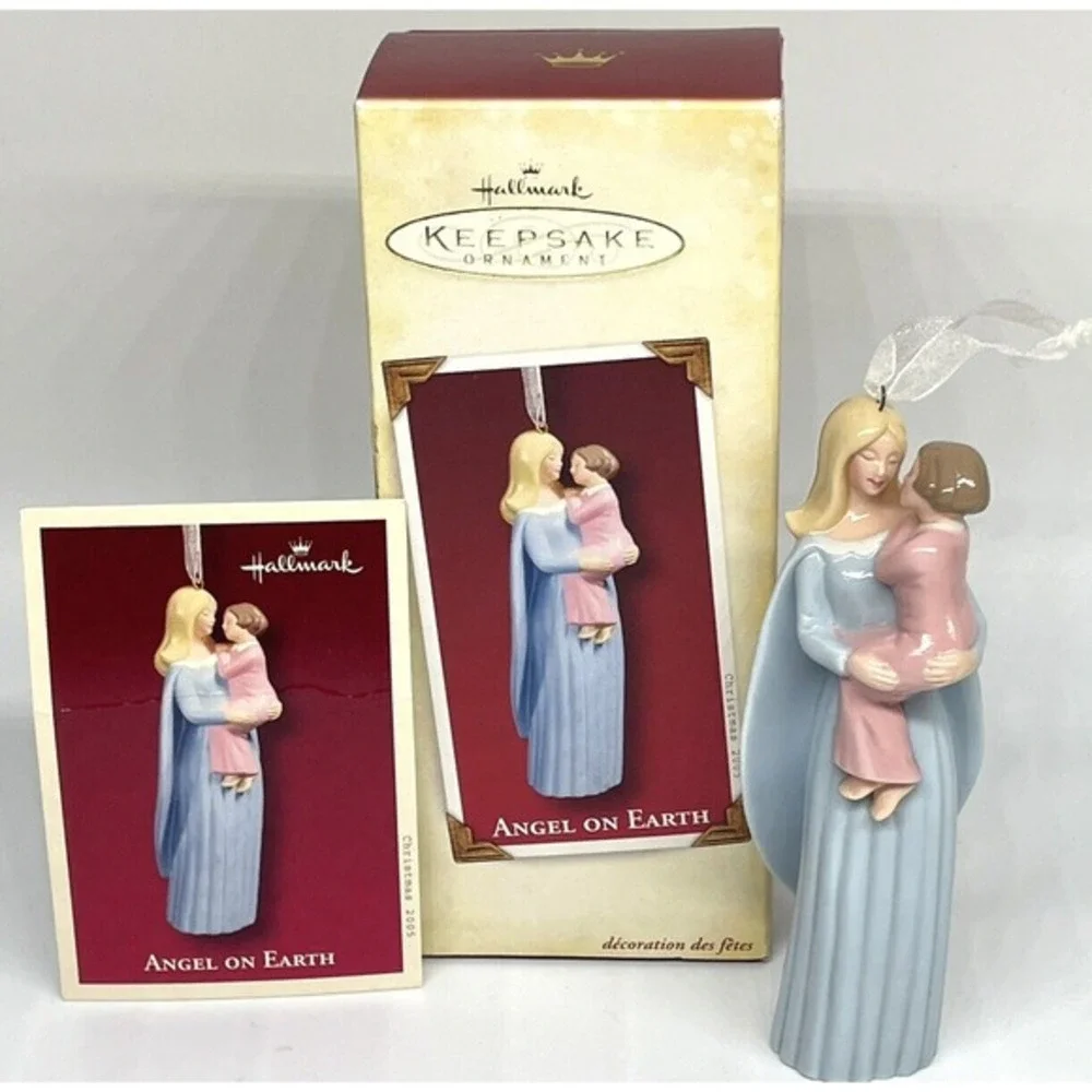 2005 Hallmark Angel on Earth Christmas Ornament‎ Porcelain in Box
